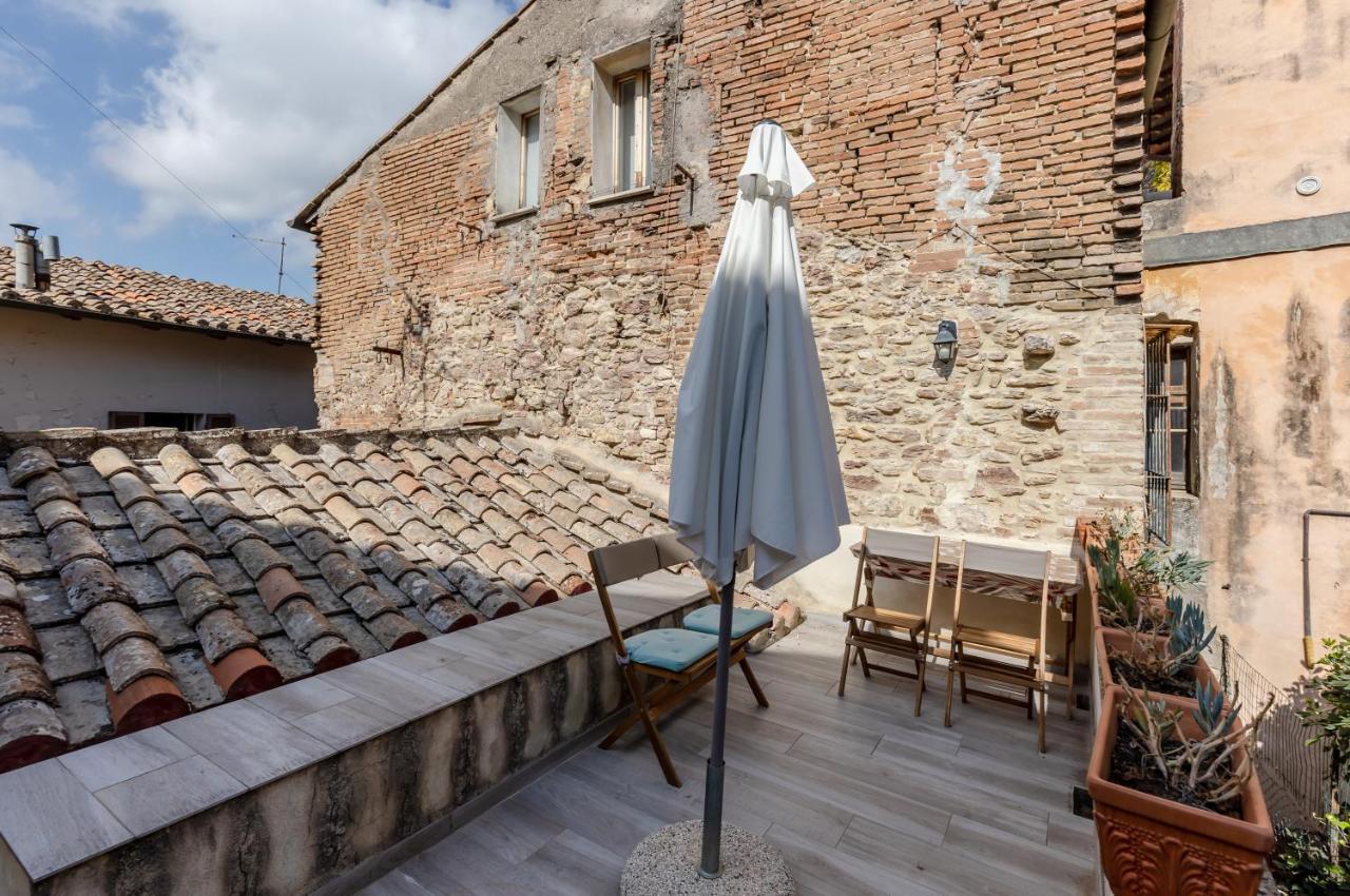 Charming Terrace House In The Heart Of Perugia Appartement Buitenkant foto